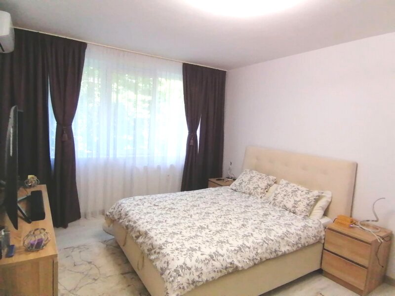 Doua camere decomandat, Etaj 1, Renovat 2025, mobilat partial